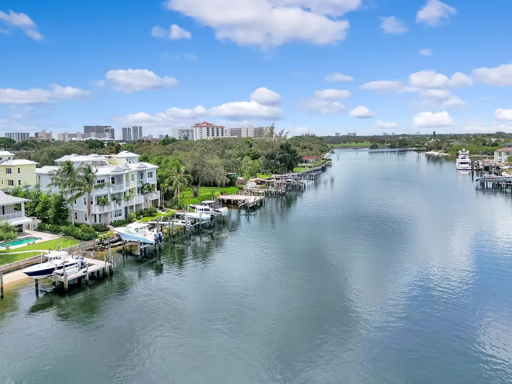 1045 Harbor Villas Drive North Palm Beach FL 33408