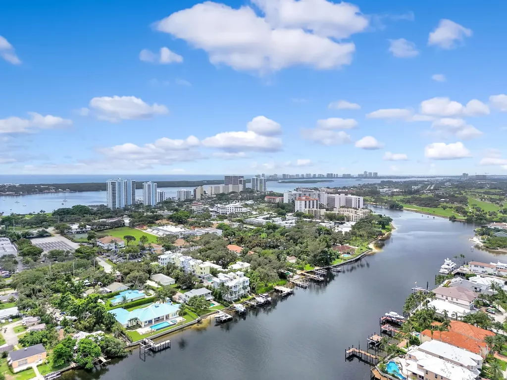 1045 Harbor Villas Drive North Palm Beach FL 33408