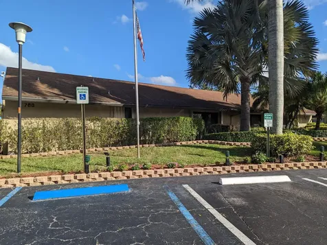 702 Sunny Pine Way Greenacres FL 33415