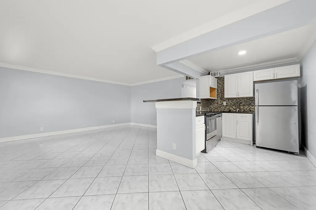 339 Normandy Delray Beach FL 33484
