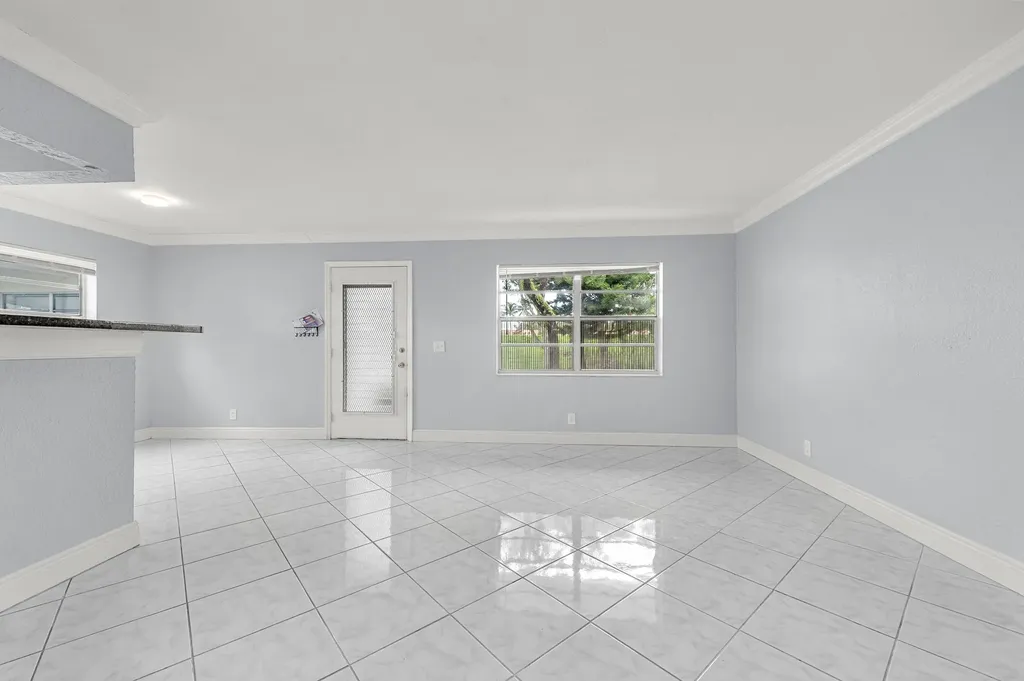 339 Normandy Delray Beach FL 33484