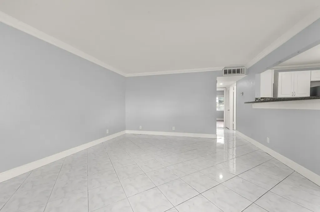 339 Normandy Delray Beach FL 33484