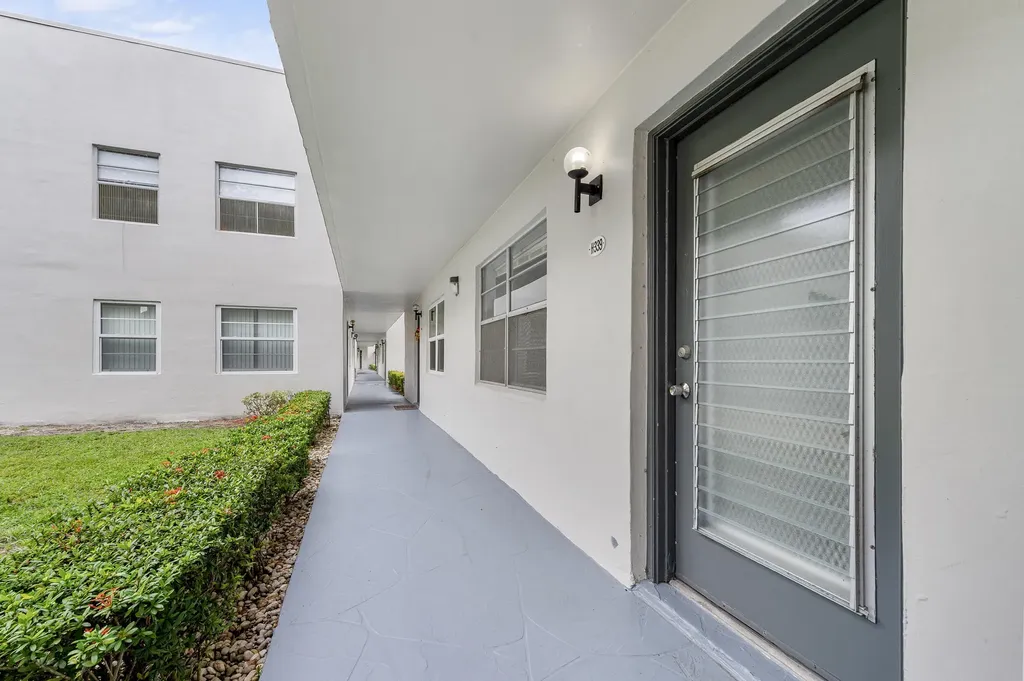 339 Normandy Delray Beach FL 33484