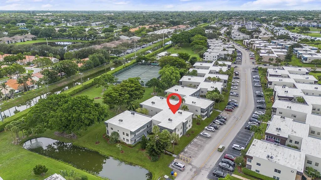 339 Normandy Delray Beach FL 33484