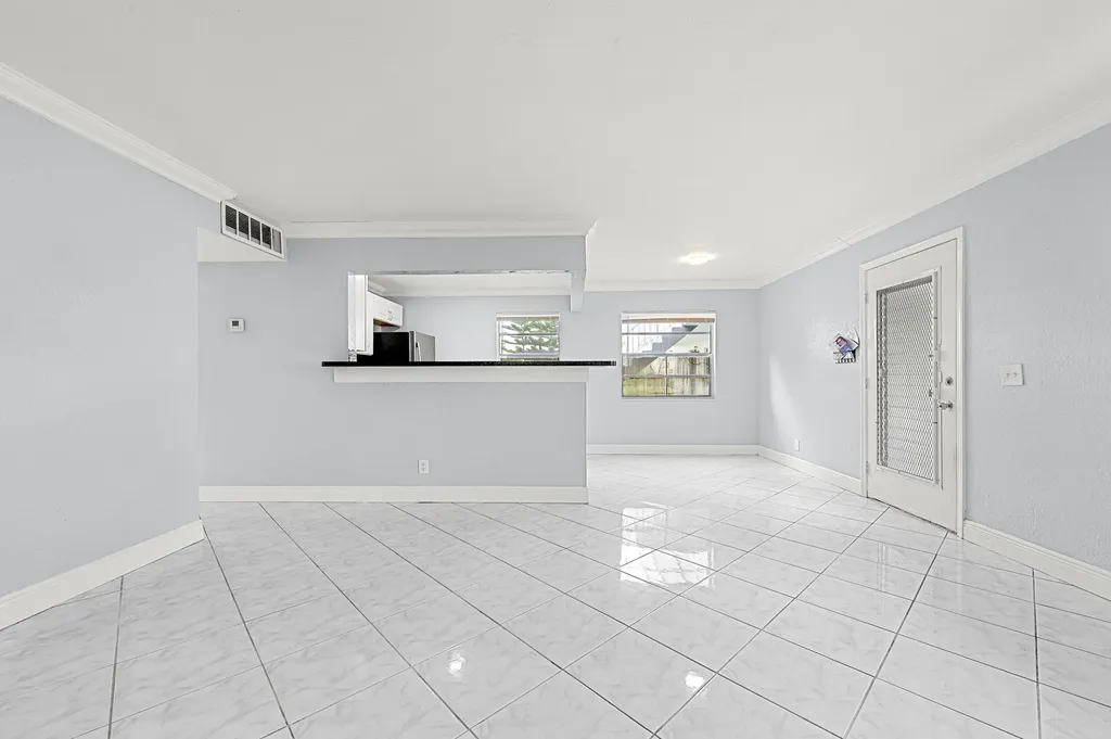 339 Normandy Delray Beach FL 33484