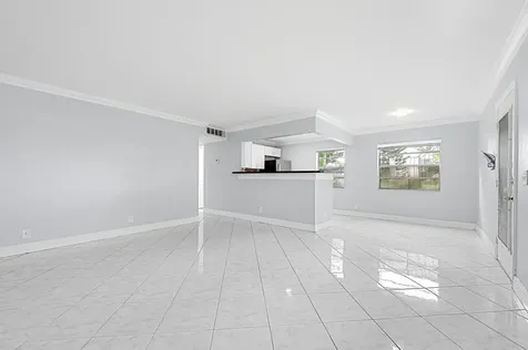 339 Normandy Delray Beach FL 33484