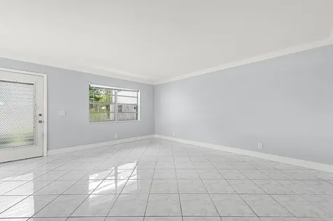 339 Normandy Delray Beach FL 33484