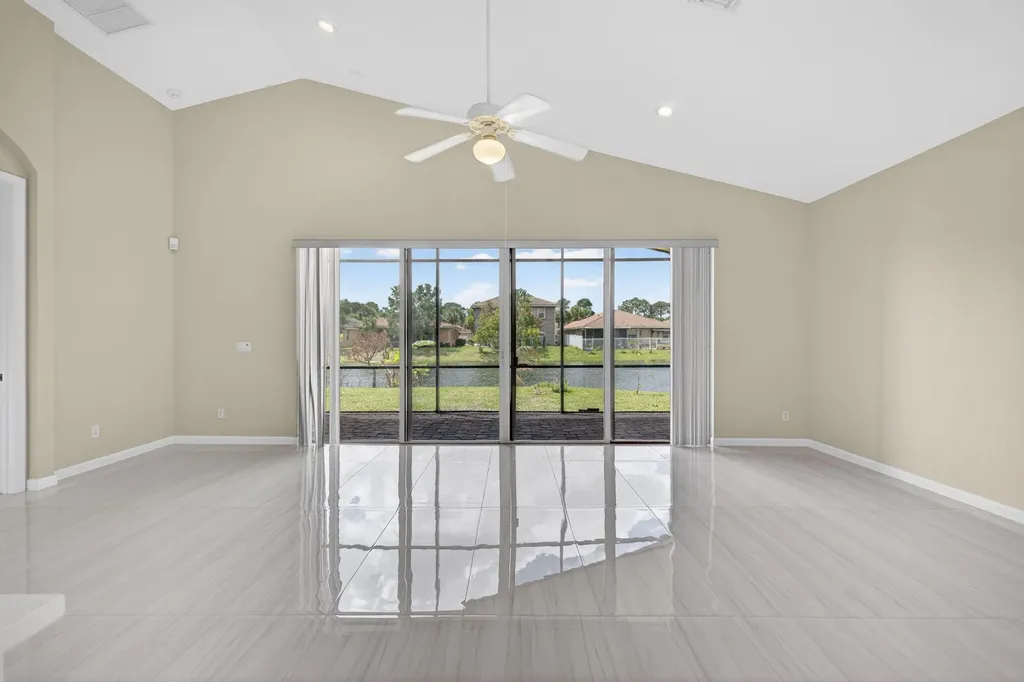 2237 SW Newport Isle Boulevard Port St Lucie FL 34953