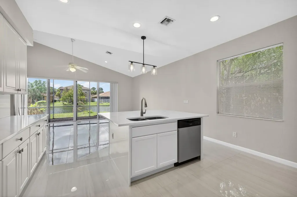 2237 SW Newport Isle Boulevard Port St Lucie FL 34953