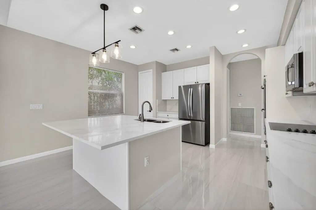 2237 SW Newport Isle Boulevard Port St Lucie FL 34953