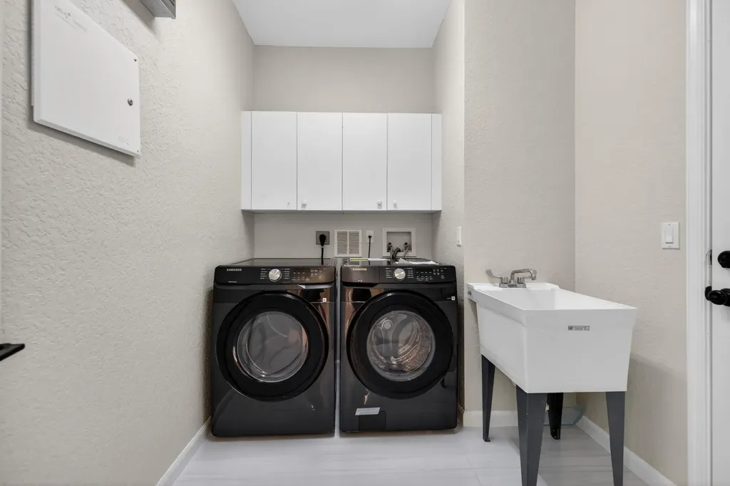 2237 SW Newport Isle Boulevard Port St Lucie FL 34953