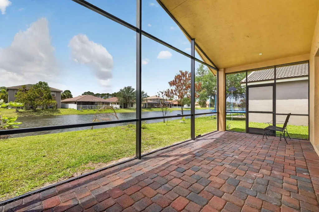 2237 SW Newport Isle Boulevard Port St Lucie FL 34953