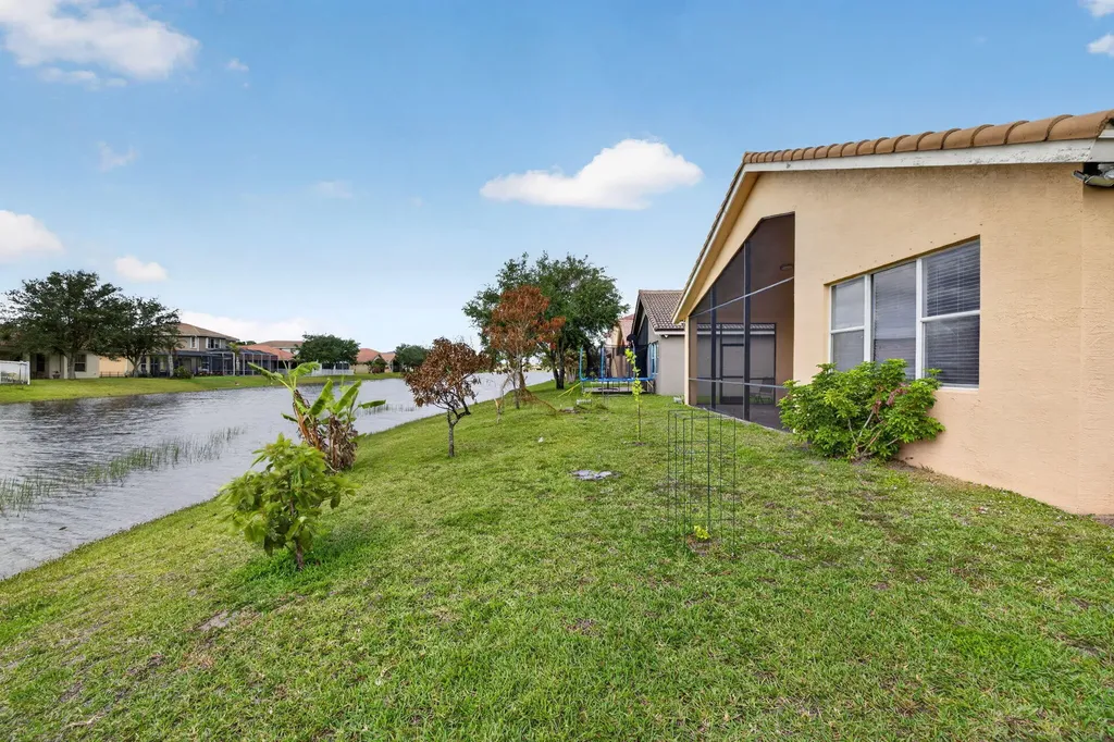 2237 SW Newport Isle Boulevard Port St Lucie FL 34953