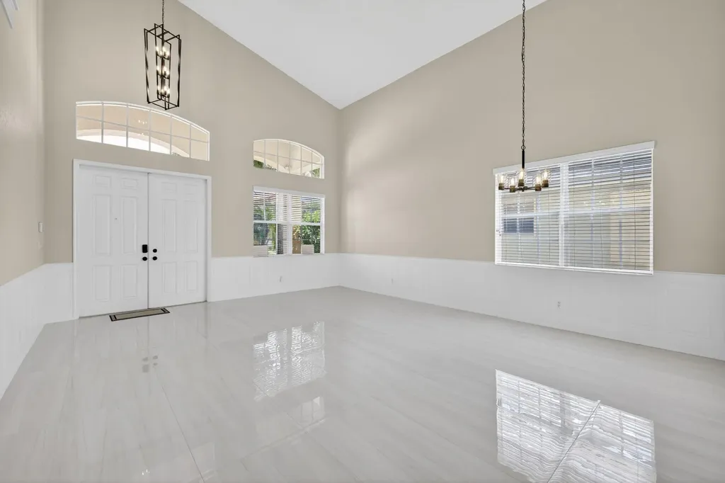 2237 SW Newport Isle Boulevard Port St Lucie FL 34953