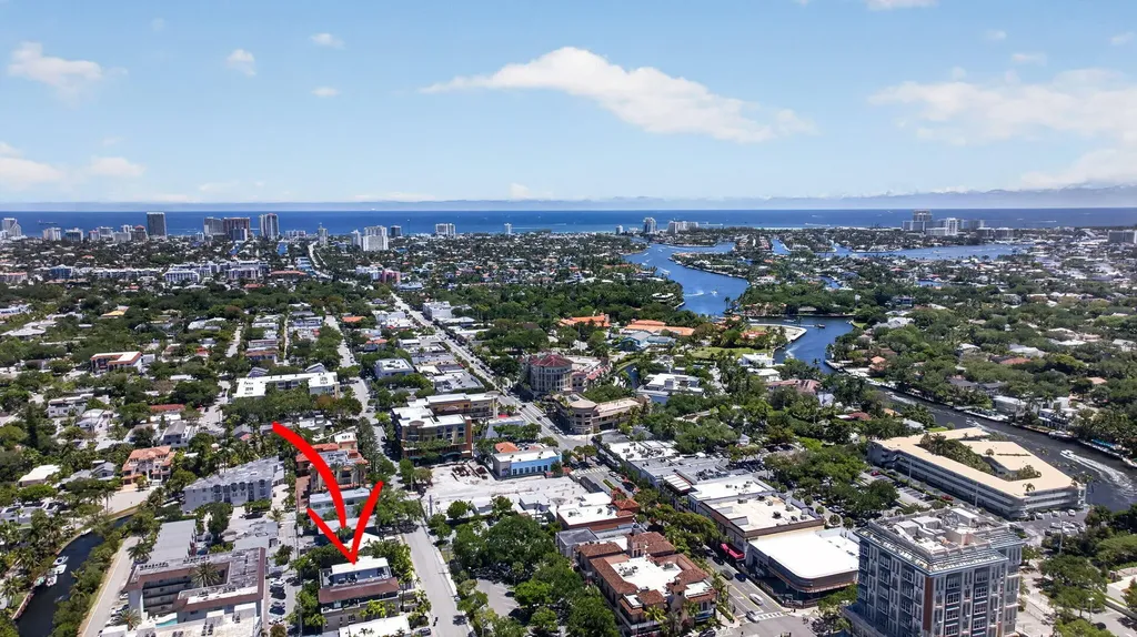915 SE 2nd Court Fort Lauderdale FL 33301