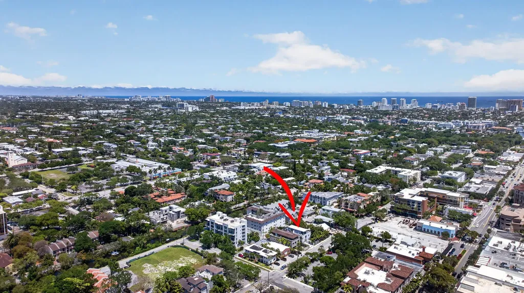 915 SE 2nd Court Fort Lauderdale FL 33301