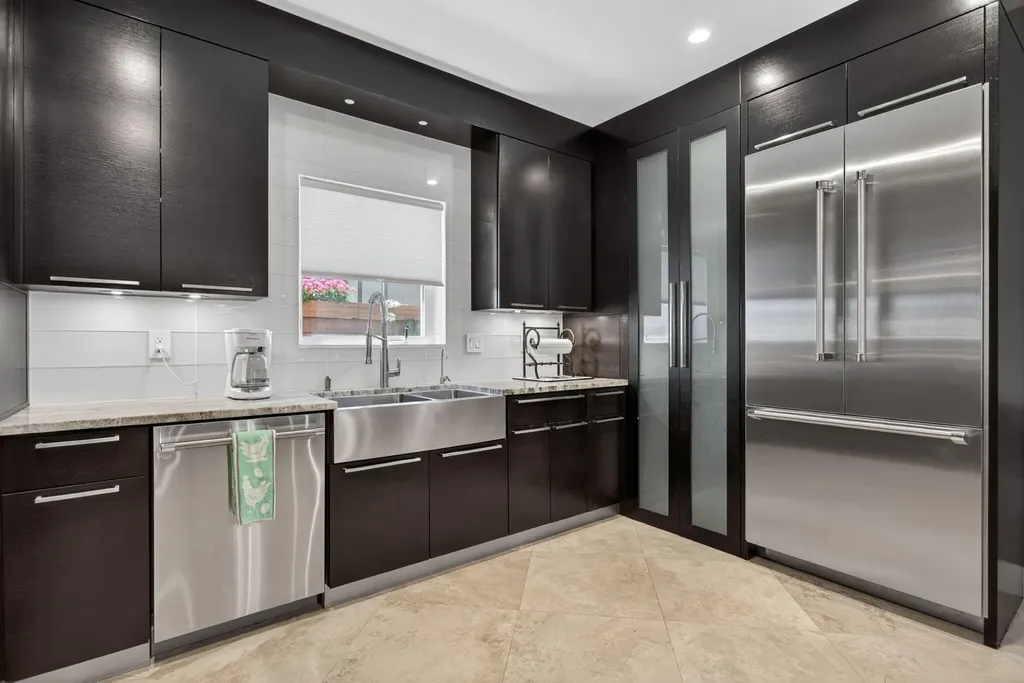 915 SE 2nd Court Fort Lauderdale FL 33301