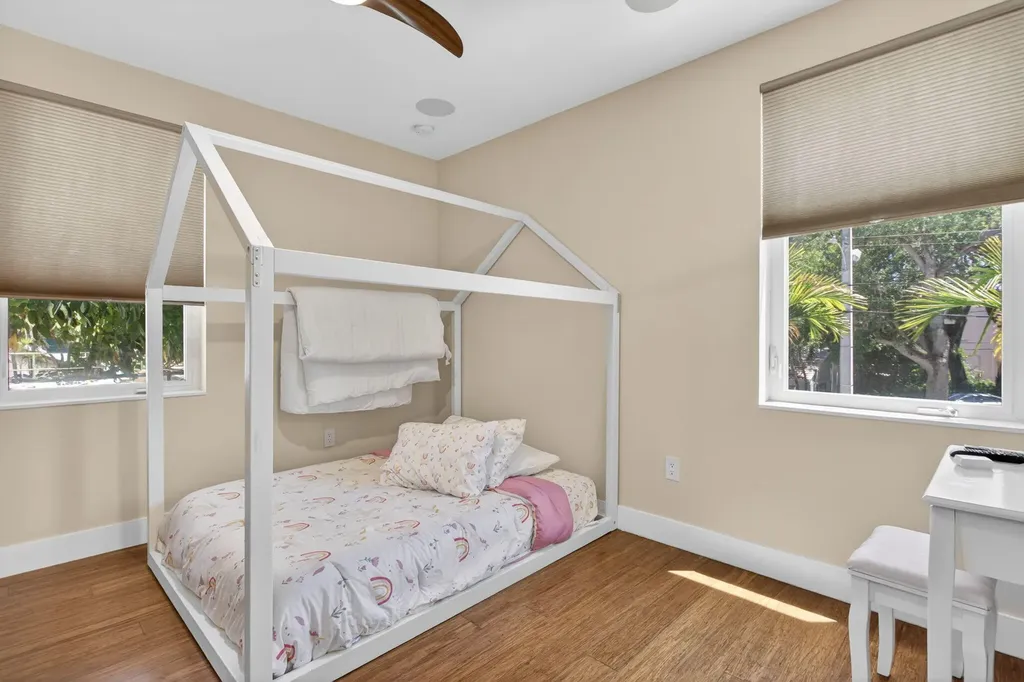 915 SE 2nd Court Fort Lauderdale FL 33301