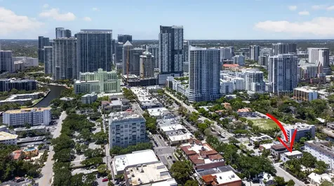 915 SE 2nd Court Fort Lauderdale FL 33301