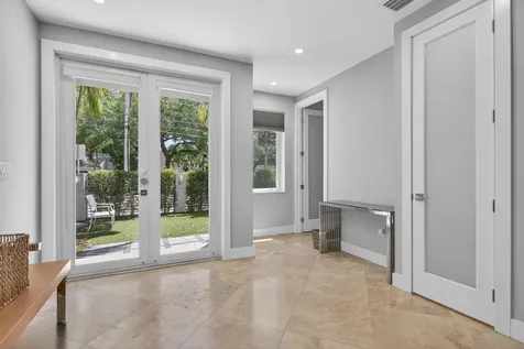 915 SE 2nd Court Fort Lauderdale FL 33301
