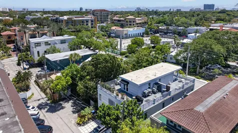 915 SE 2nd Court Fort Lauderdale FL 33301