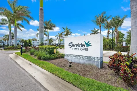 327 SE Halifax Lane Stuart FL 34994