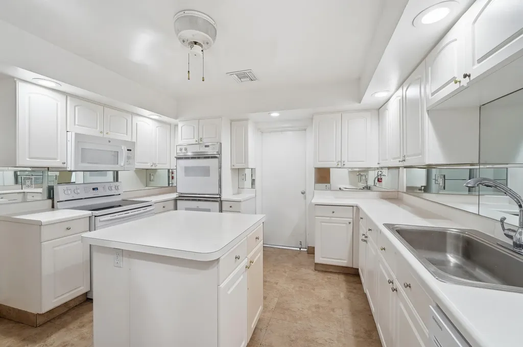 3900 Galt Ocean Drive Fort Lauderdale FL 33308