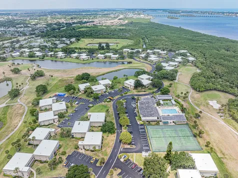 6 Vista Gardens Trail Vero Beach FL 32962