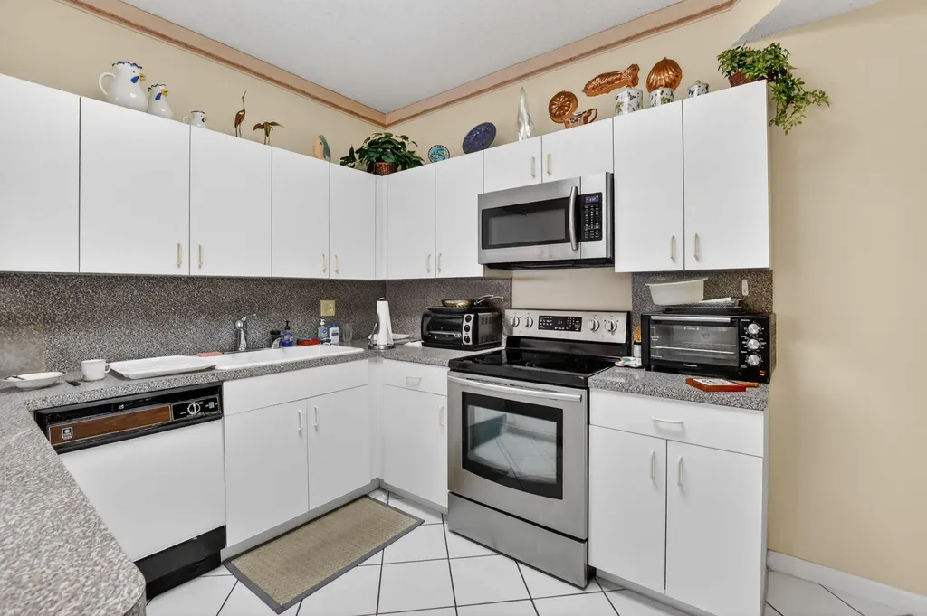 6683 Montego Bay Boulevard Boca Raton FL 33433