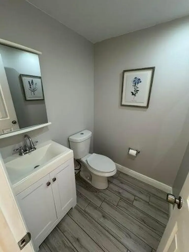 127 Flanders Delray Beach FL 33484