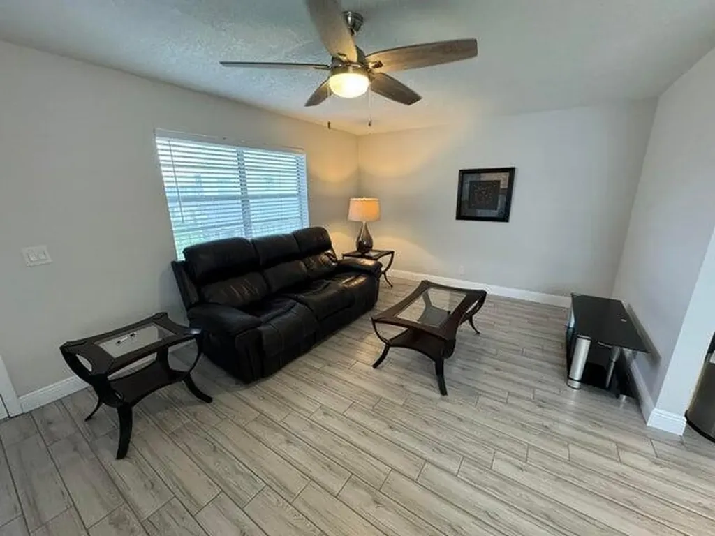 127 Flanders Delray Beach FL 33484
