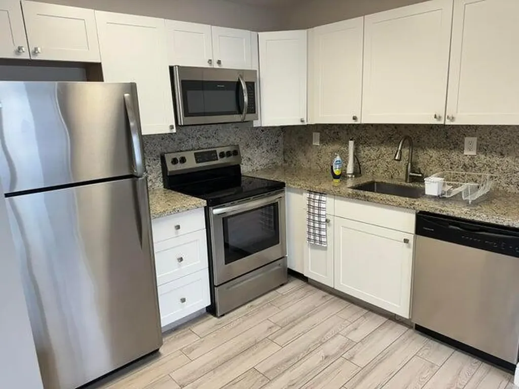 127 Flanders Delray Beach FL 33484