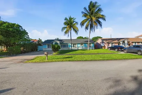 561 NE 38th Street Deerfield Beach FL 33064