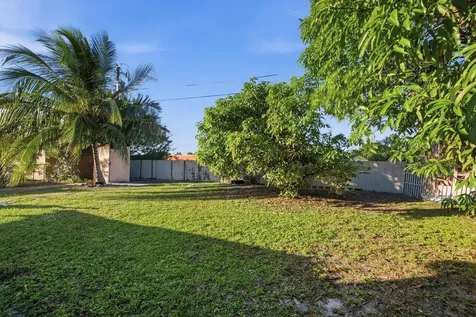 561 NE 38th Street Deerfield Beach FL 33064