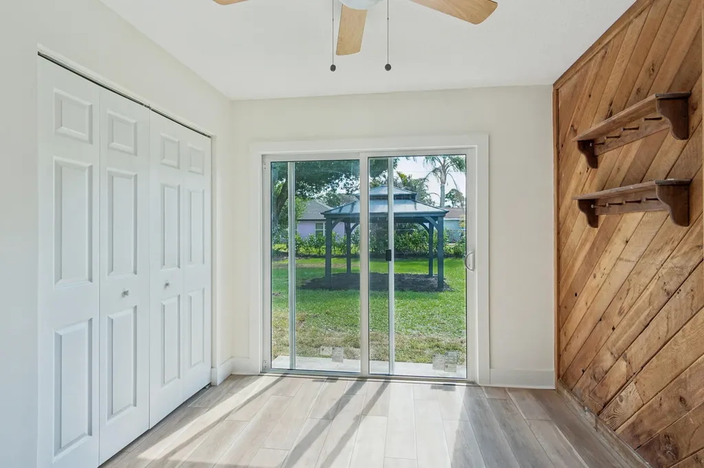1911 SE Carvalho Street Port St Lucie FL 34983