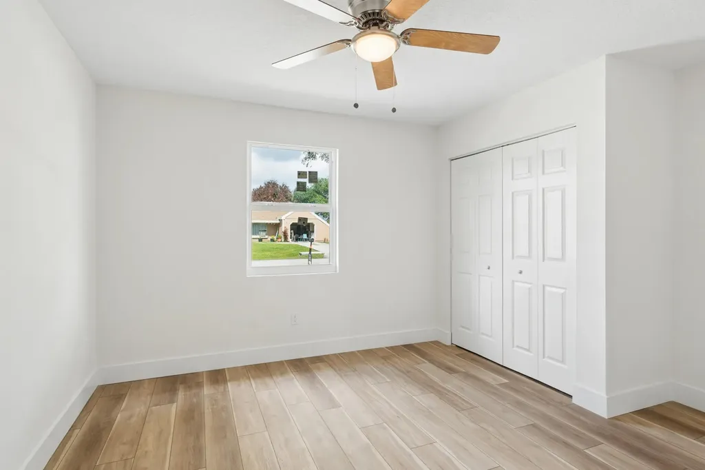1911 SE Carvalho Street Port St Lucie FL 34983