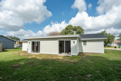 1911 SE Carvalho Street Port St Lucie FL 34983
