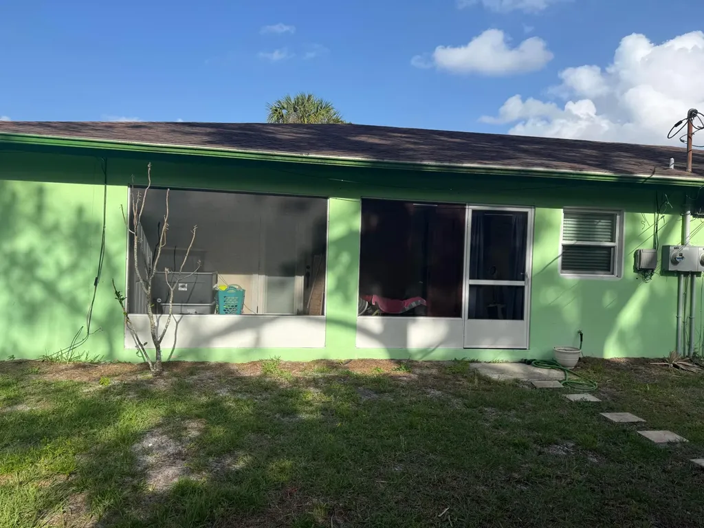 1413 41st Avenue Vero Beach FL 32960