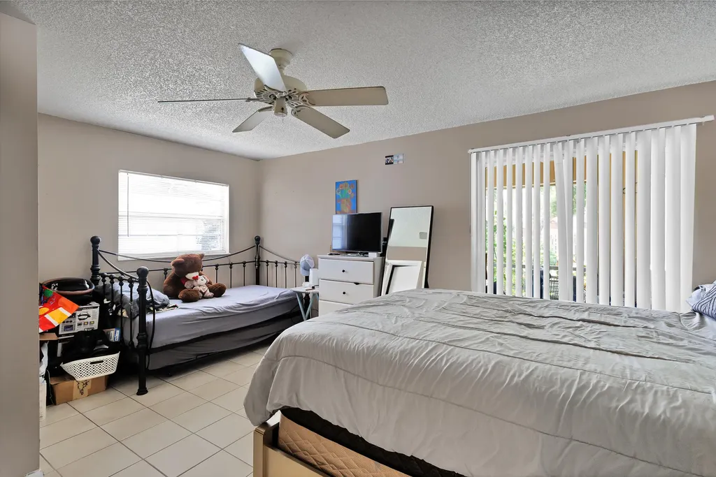 1413 41st Avenue Vero Beach FL 32960