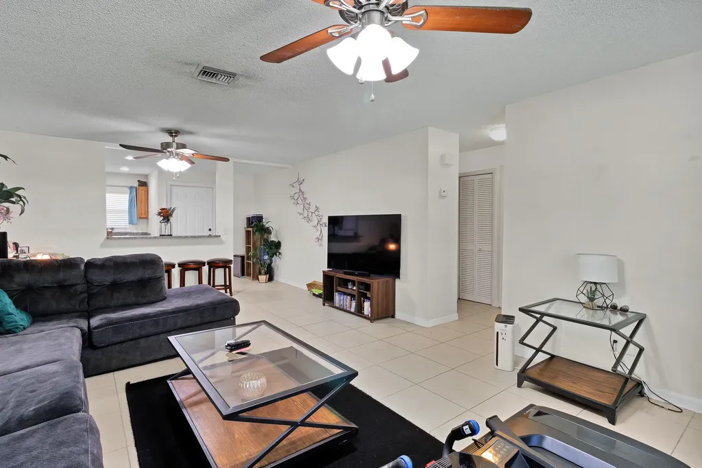 1413 41st Avenue Vero Beach FL 32960