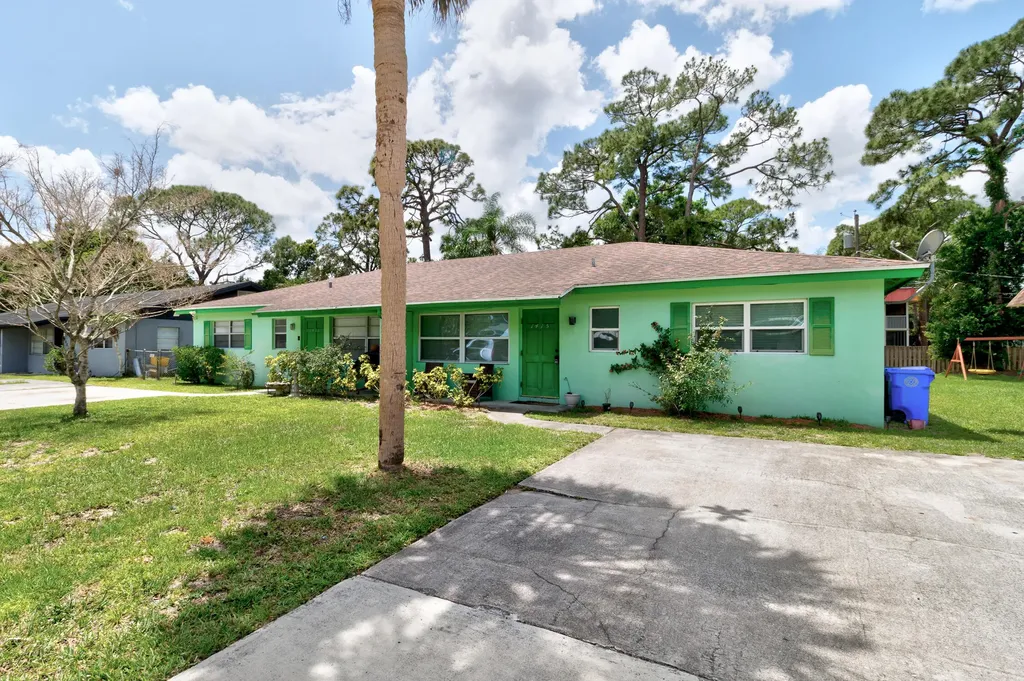 1413 41st Avenue Vero Beach FL 32960