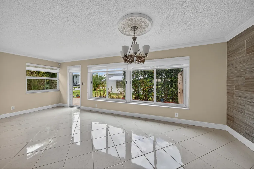 391 Leisure Boulevard Pompano Beach FL 33064