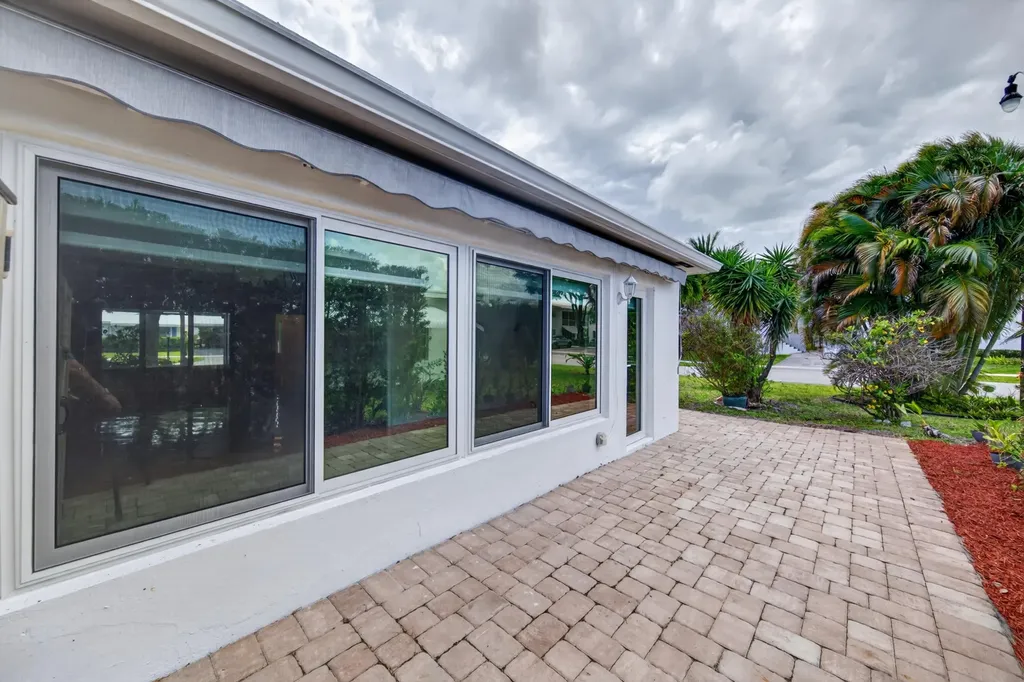 391 Leisure Boulevard Pompano Beach FL 33064