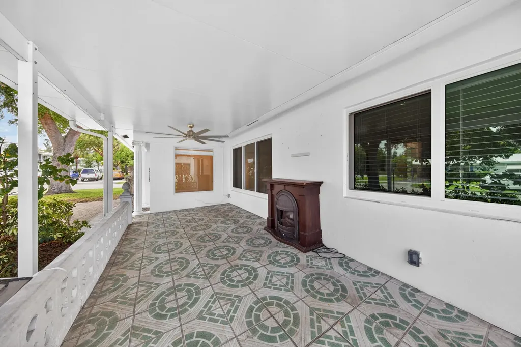 391 Leisure Boulevard Pompano Beach FL 33064