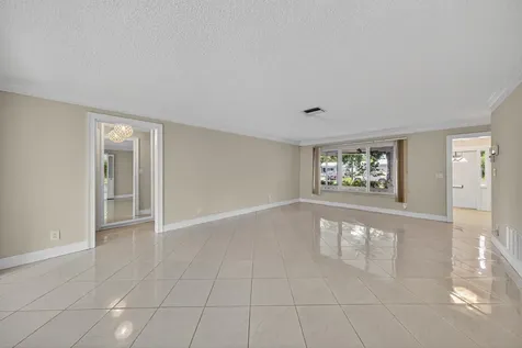 391 Leisure Boulevard Pompano Beach FL 33064