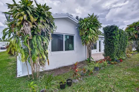 391 Leisure Boulevard Pompano Beach FL 33064