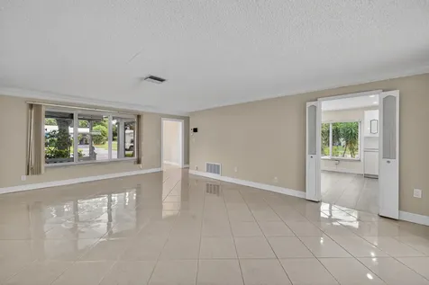 391 Leisure Boulevard Pompano Beach FL 33064