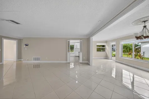 391 Leisure Boulevard Pompano Beach FL 33064