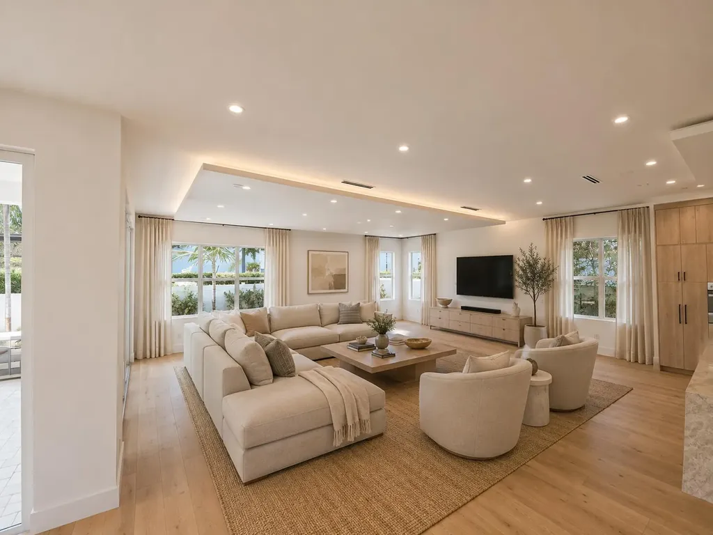 291 Summa Street West Palm Beach FL 33405