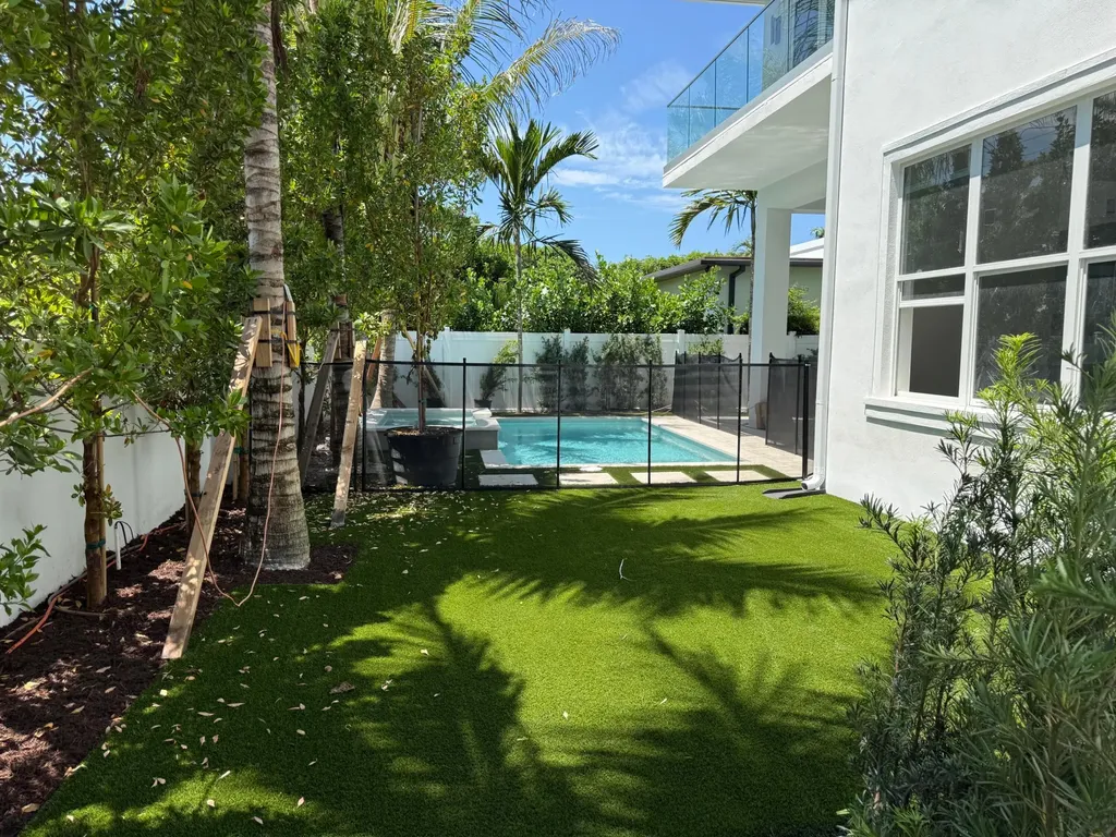 291 Summa Street West Palm Beach FL 33405
